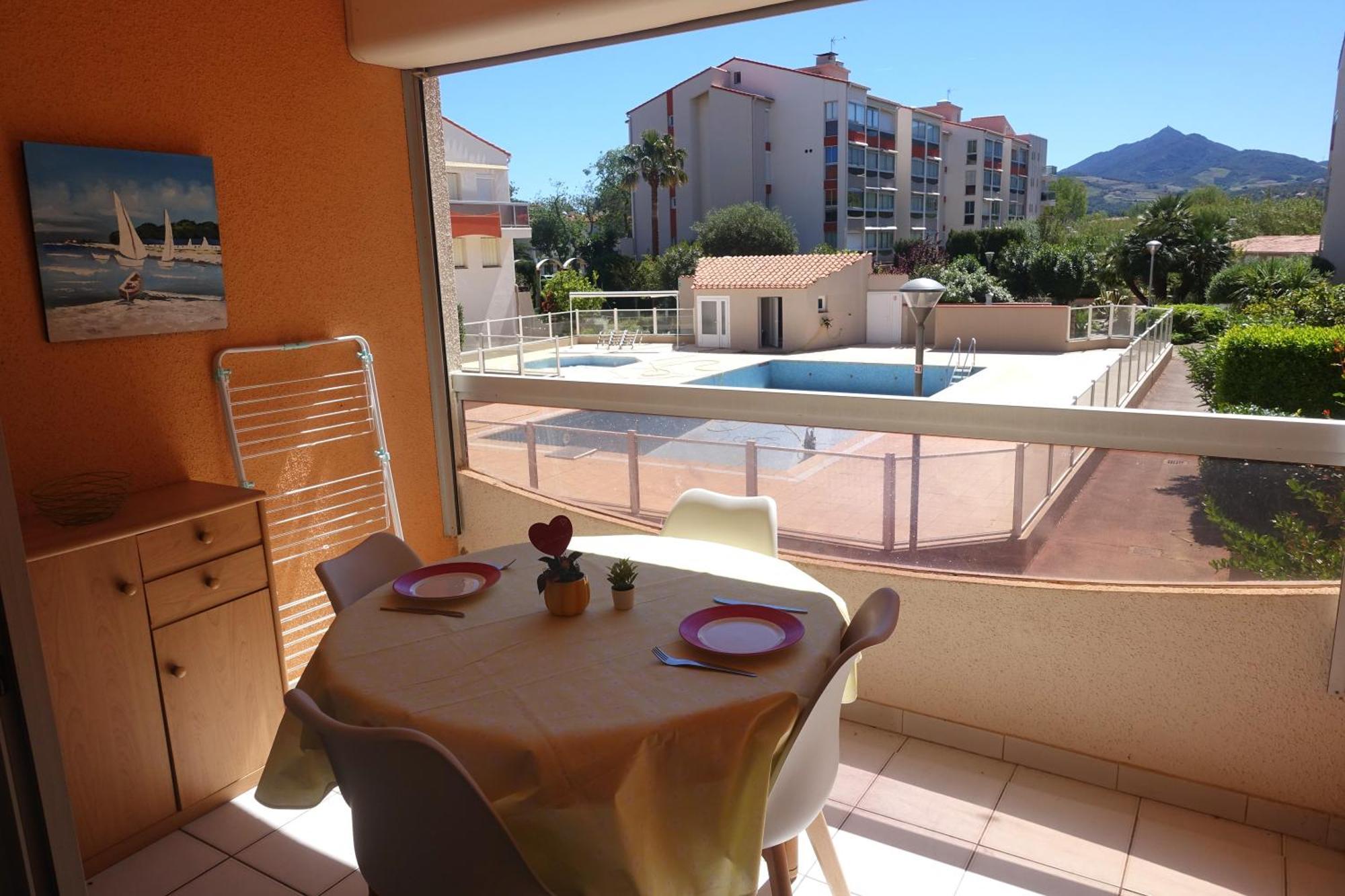 Terrasse , Vue Sur Piscine Montagne !! Incroyable ! Apartment